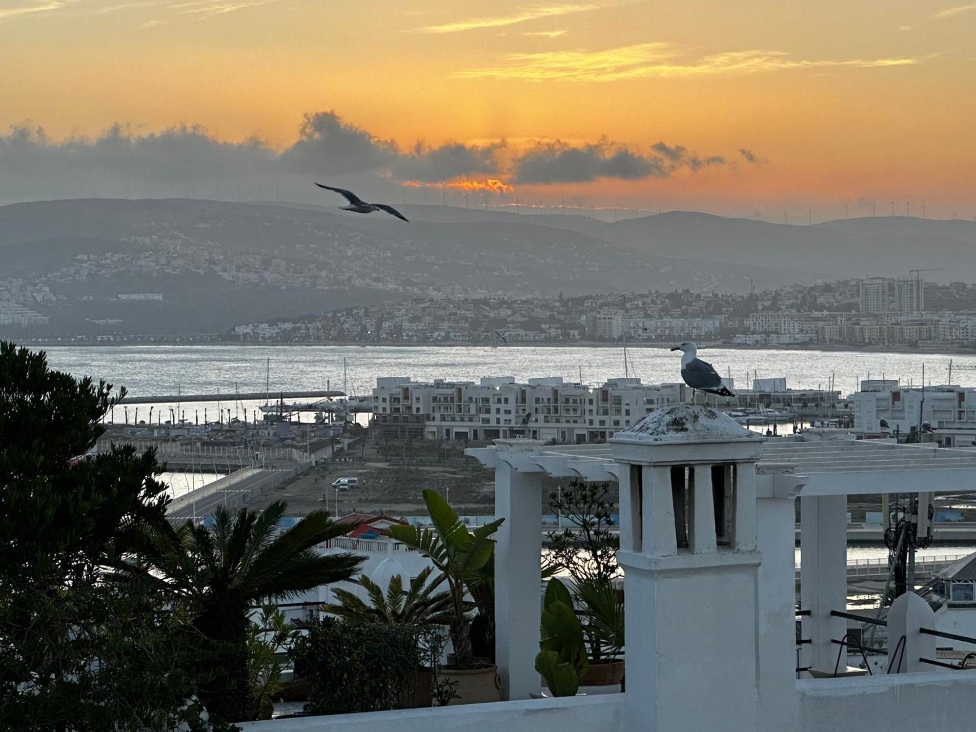 House With Sea View In Kasbah Villa Tangier Bagian luar foto